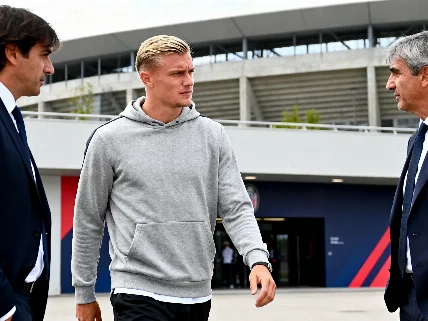 El contrato de Vlahović en peligro: el club busca un nuevo delantero en Europa