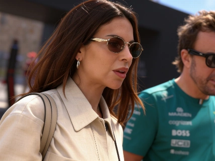 El imperio de Fernando Alonso y Melissa Jiménez deslumbra en Madrid