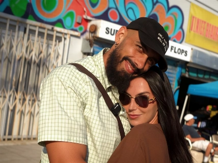 Borja Iglesias y María Valero sorprenden con su noche en Dallas antes de la final Español.News