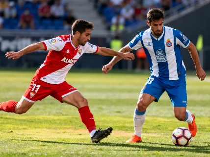 En el partido decisivo de la temporada, Almería y Málaga disputarán el ascenso a la élite