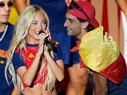 La conexión entre Ferran Torres y Ana Mena en la fiesta del Mundial desata rumores