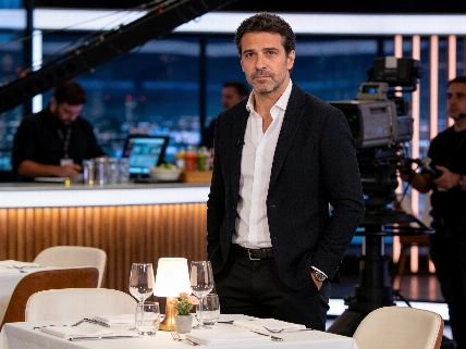 Telecinco mueve ficha: First Dates toma el access y retrasa ¡De Viernes! ante el regreso de La Voz