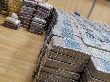 Noticias: Una apelación de la fiscalía cambia el rumbo de un importante caso de drogas en el puerto de Valencia