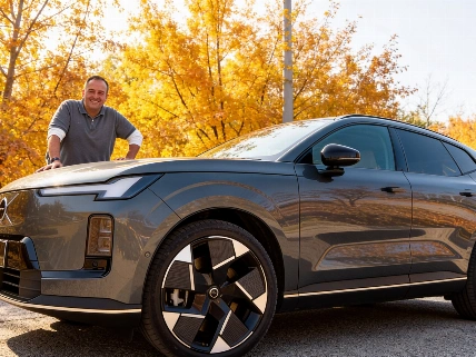 El Volvo XC70 híbrido ofrece una alternativa innovadora en España