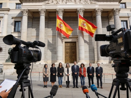 El Senado vive su legislatura más agitada bajo control absoluto del PP Español.News