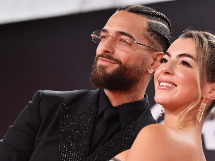 Maluma presenta a Oríón en una imagen familiar que marca un nuevo capítulo