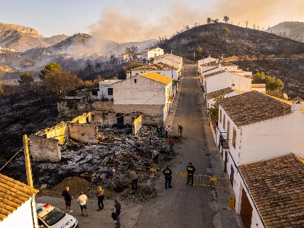 Bédar sigue sin normalidad tras el incendio que dejó 13 muertos