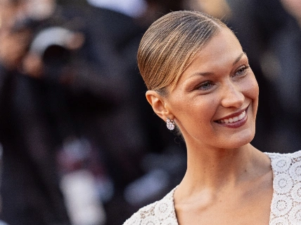 Jessica Biel sacude Hollywood con su papel en Playmates Español.News