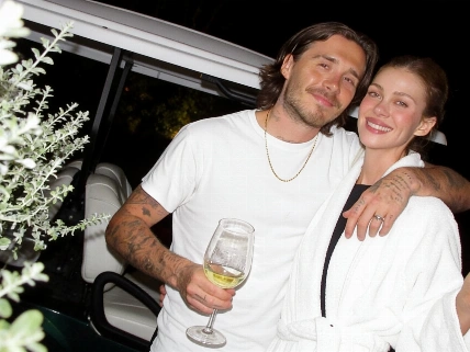 Brooklyn Beckham y Nicola Peltz cambian la fecha de su aniversario Español.News