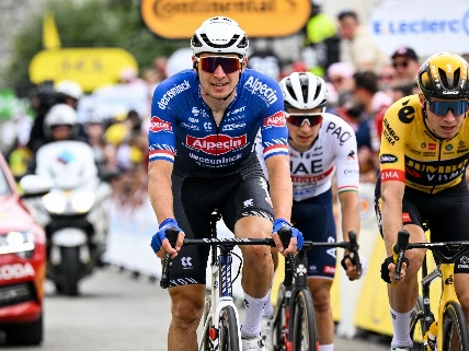 Pogacar resiste el liderato tras el sprint decisivo en la etapa 2 de La Vuelta Español.News