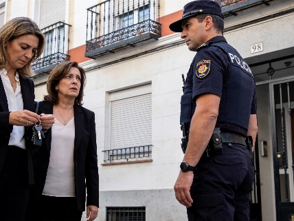 El Gobierno acelera un pacto para frenar desahucios de fondos buitre Español.News