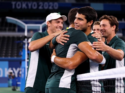 Alcaraz suma su décimo título 500 y sigue invicto en Tokio Español.News