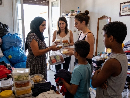 Sabah Hamed convierte su casa en refugio solidario en Ceuta Español.News