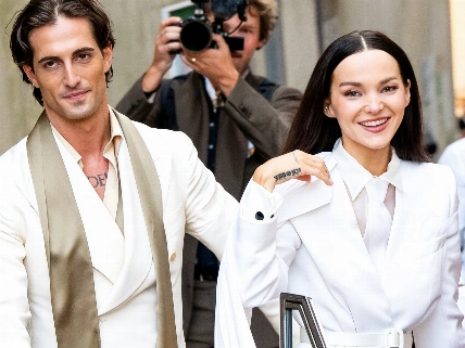Damiano David y Dove Cameron rompen moldes con su boda sin vestido clásico en la Toscana Español.News