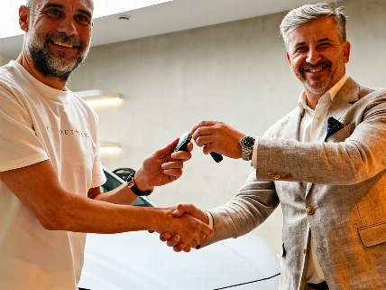 La decisión de Guardiola podría agitar la industria automotriz europea con un matiz importante