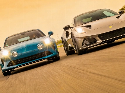 Comparativa: Alpine A110 GTS vs Lotus Emira Turbo SE — motores, dinámica y la oportunidad para España