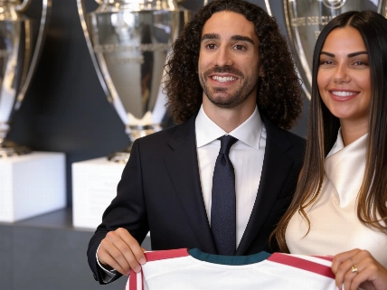 El gesto de Claudia Rodríguez en la llegada de Marc Cucurella al Real Madrid Español.News