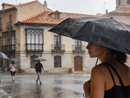 Lluvias leves y máximas de 33°C marcan el sábado en Zaragoza Español.News