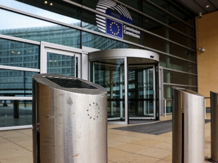 AliExpress sancionada con 550 millones por Bruselas por productos ilegales Español.News