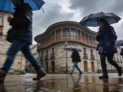 Lluvias y humedad complican el jueves en Valencia: máximas de 23 grados