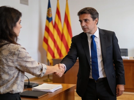 Aliança Catalana acelera la captación de concejales de Junts