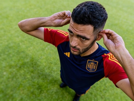 El ritual matutino de Mikel Merino que sorprende en plena concentración