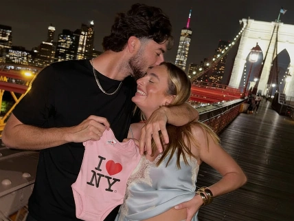 Natalia Palacios y Carliyo sorprenden con el anuncio de su primera hija Español.News