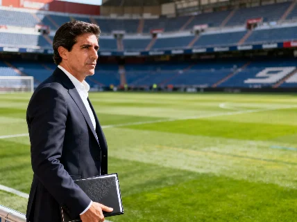 Entrenador argentino debuta en España: detalles de su nombramiento en el Elche