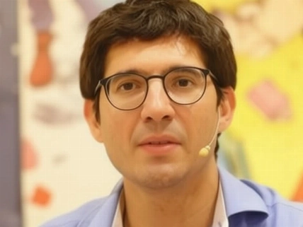 Apoyo inesperado para Sánchez: Paco Cerdà destaca en The New York Times tras colaborar con Puig