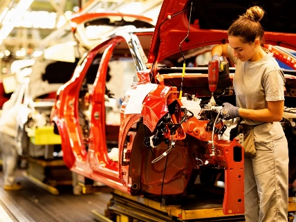 Cinco nuevos modelos en duda: las fábricas españolas de Renault podrían perder inversiones