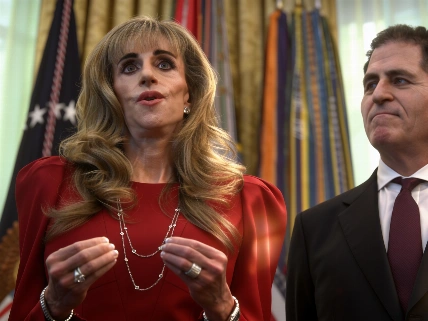 Michael Dell defiende a Susan con cartas de familias Español.News