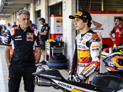 Alonso López toma distancia de su padre tras su victoria más esperada