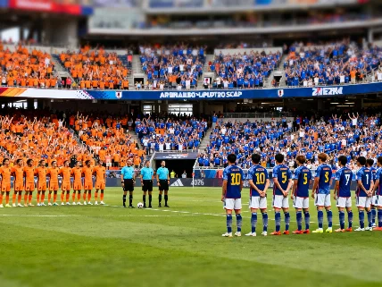 En Dallas, el partido entre Países Bajos y Japón llenó el estadio y trajo nuevas intrigas