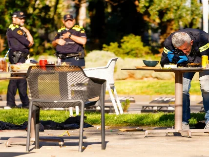 La investigación del asesinato en la terraza del bar está vinculada al conflicto entre clanes mafiosos serbios