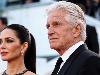 Michael Douglas expone sus romances y el pacto con Zeta-Jones Español.News