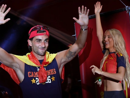 La foto que confirma la cercanía entre Ferran Torres y Ana Mena tras el Mundial