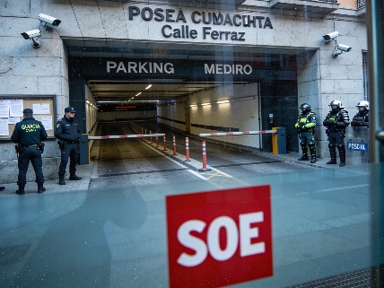Secretarias del PSOE implican a Santos Cerdán en gestiones para Leire Díez Español.News