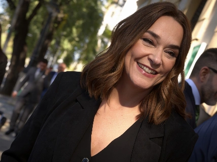 Toñi Moreno revela el lado menos conocido de su primer amor Español.News