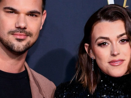 Taylor Lautner presenta a su hija y sorprende con el nombre elegido Español.News