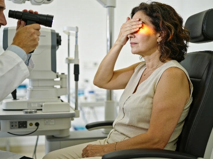 Riesgo de daño ocular tras el eclipse: síntomas y prevención Español.News