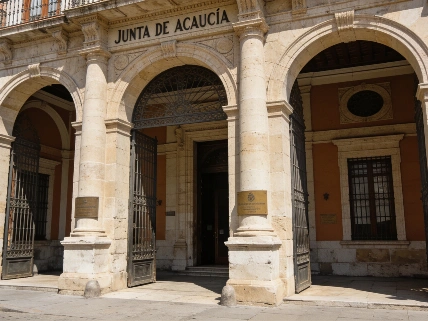 María Jesús Montero asume la portavocía adjunta del PSOE en el Senado