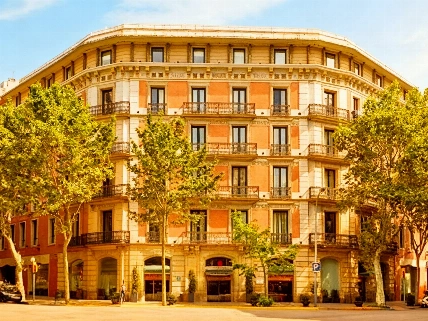 Pagos de 670 500 euros Hispanotels SOCIMI incrementa los ingresos de la familia Fontcuberta