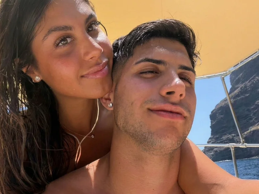 Daniela Sánchez y Antoñito Cordero hacen oficial su relación tras su viaje a Tenerife Español.News