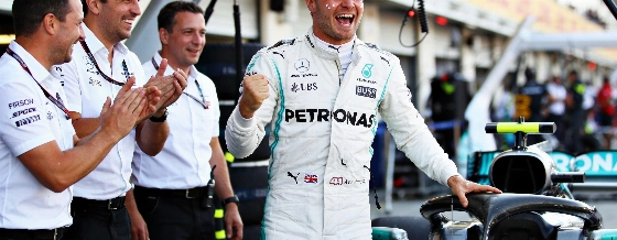 Sergio Pérez consigue su primera pole tras 215 carreras y rompe el récord de espera © espanol.news