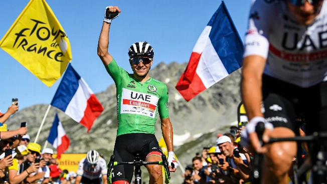Pogacar pulveriza el récord del Alpe d'Huez y domina el Tour Español.News