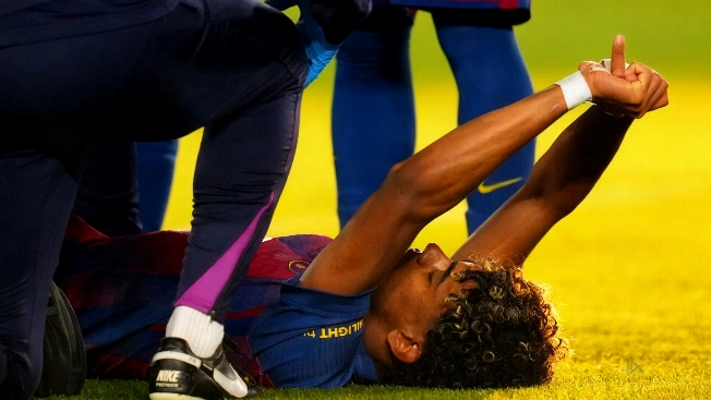 Lamine Yamal abandona el campo tras el penalti: ¿qué significa esto para el Barcelona y LaLiga? Español.News