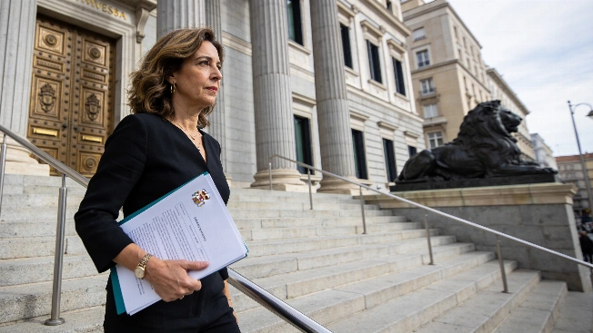 María Jesús Montero asume un nuevo cargo clave en el Senado Español.News