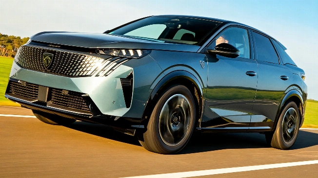 El Peugeot E-3008 sorprende con un detalle inesperado que podría ser clave Español.News