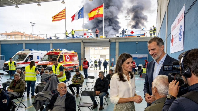 Felipe VI subraya la coordinación ante los incendios y apela a la unidad Español.News