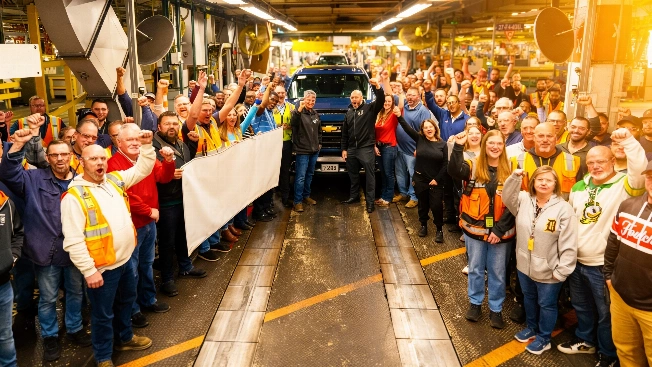 El récord de kilometraje del Silverado de GM revela una sorprendente historia Español.News